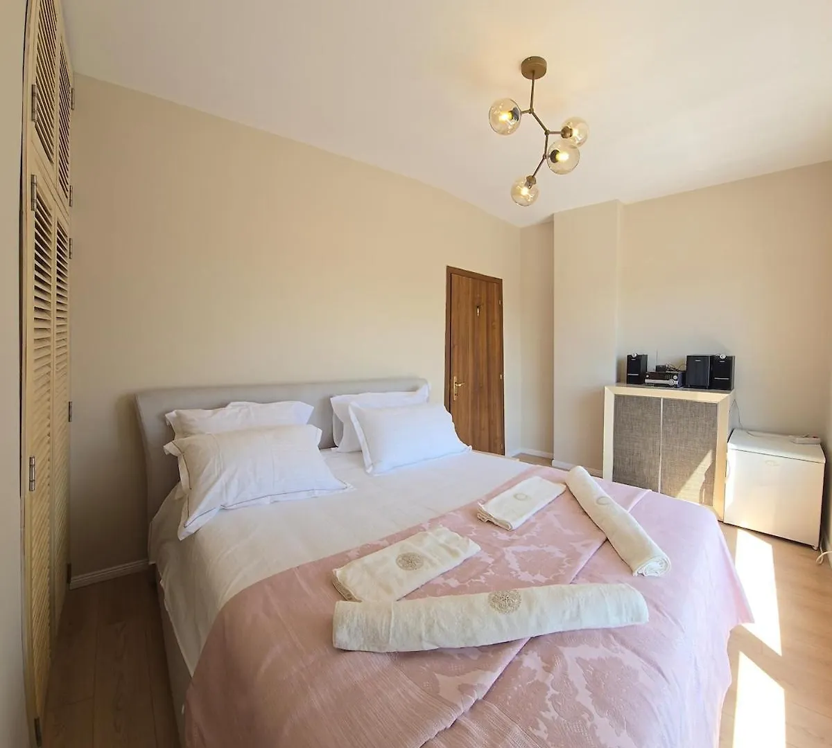 Sky Penthouse Apartment Tirana
