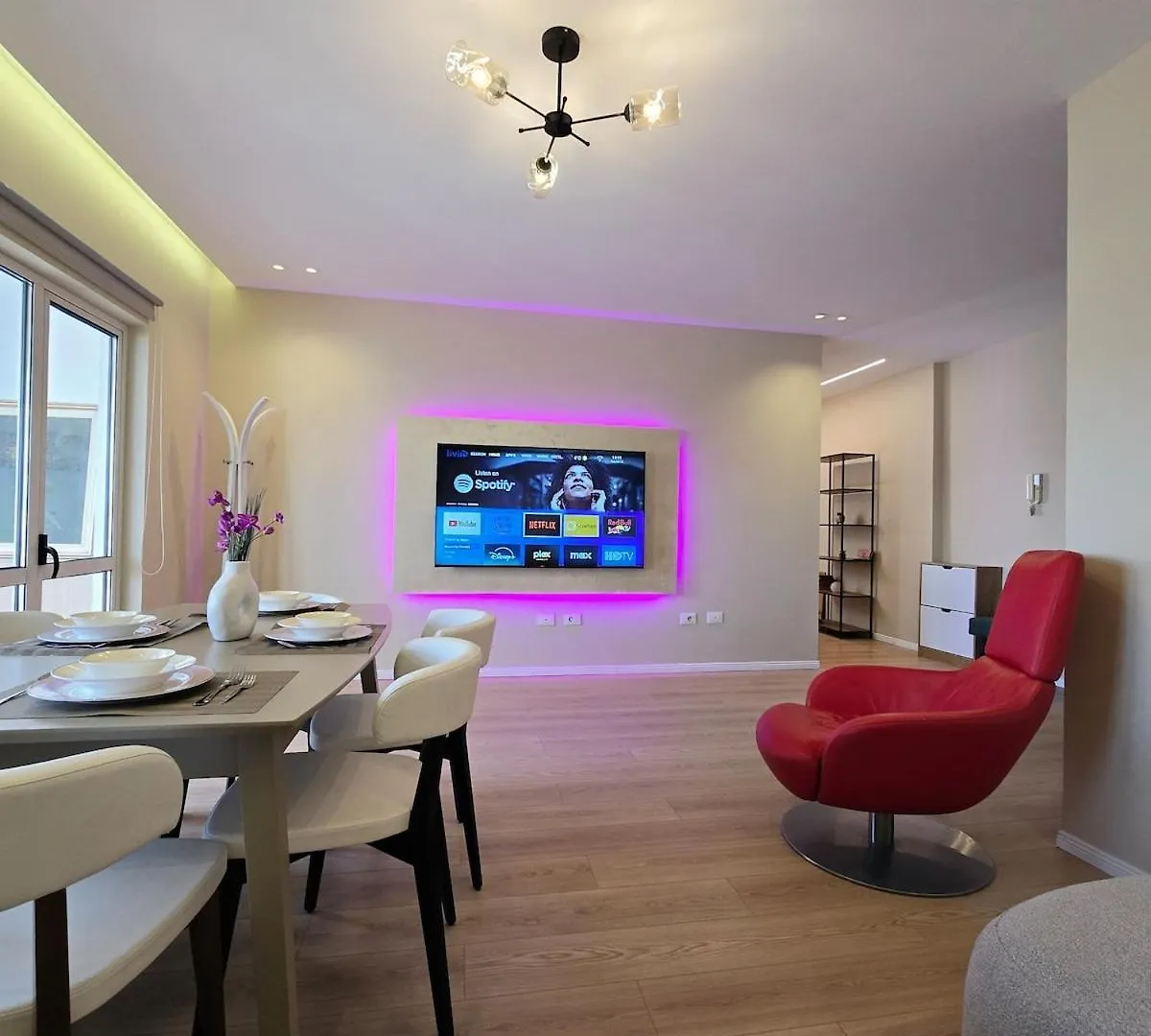 Sky Penthouse Apartment Tirana